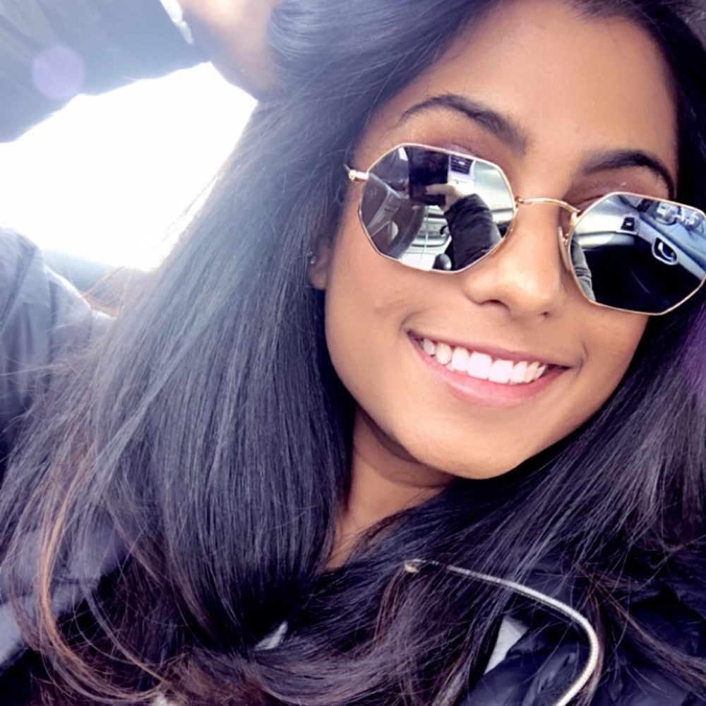 Meet your Posher, Stephanie